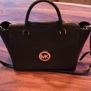 Classic and super stylish Michael Kors Bag